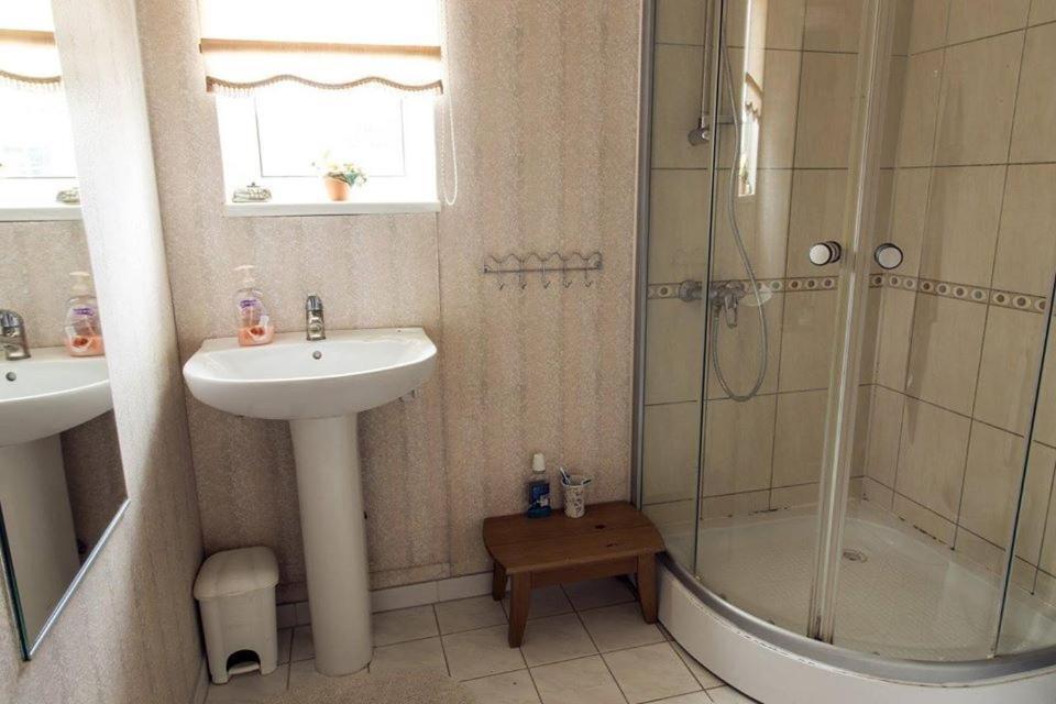 Vahe Guest House Полтсамаа Екстериор снимка