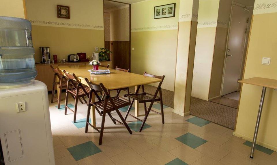 Vahe Guest House Полтсамаа Екстериор снимка