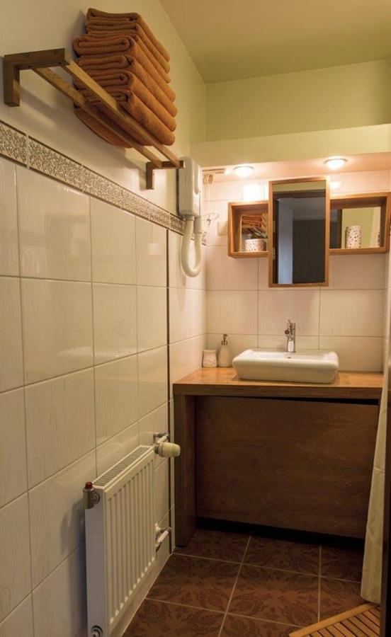 Vahe Guest House Полтсамаа Екстериор снимка